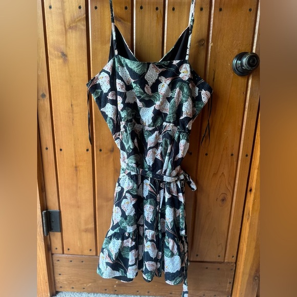 EXPRESS Floral Print Eyelet V-Neck Tie Waist Tiered Trapeze Dress - SZ XL - Picture 3 of 5